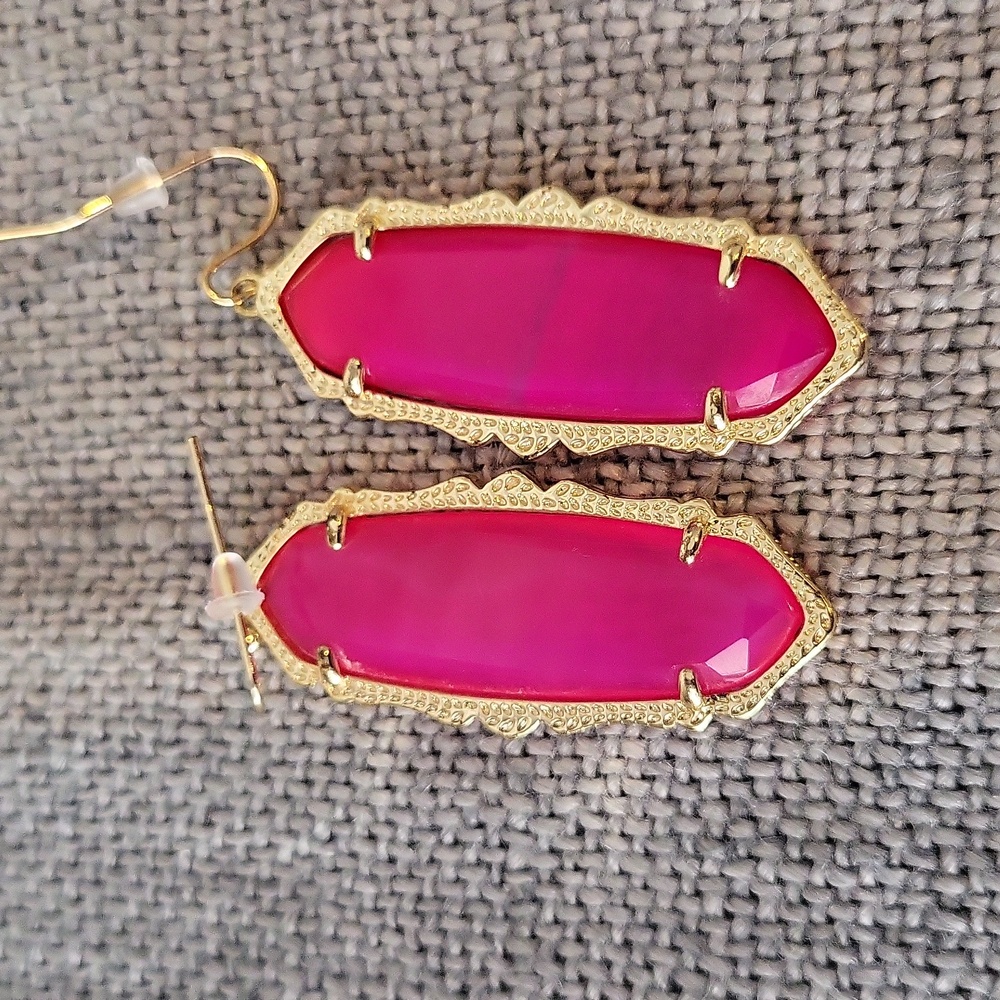 Kendra Scott Rare "Fran" Earrings In Pink Agate Set in Gold - Picture 2 of 3